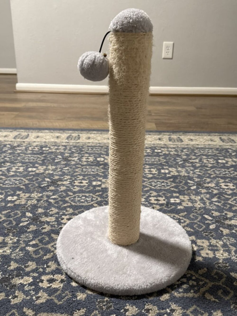 Cat scratching post